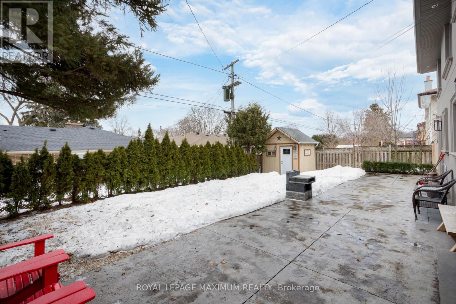












55 ASHMOUNT CRESCENT

,
Toronto,




Ontario
M9R1C9


