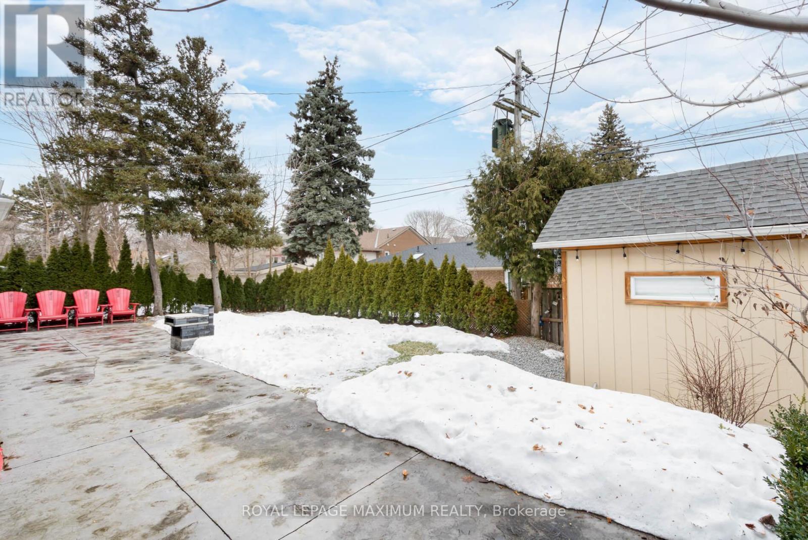 












55 ASHMOUNT CRESCENT

,
Toronto,




Ontario
M9R1C9

