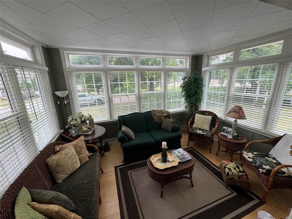 












7 GLENWOOD Street S

,
Souris,




Manitoba
R0K2C0

