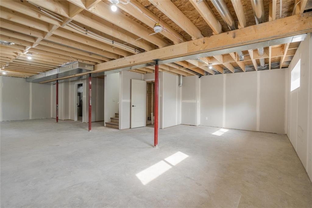 












307 Normandeau Avenue

,
Ste Anne,




Manitoba
R5H0B1

