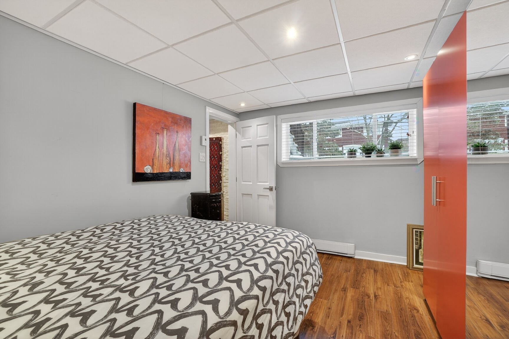 









185

 - 187


Rue Varry

,
Montréal (Saint-Laurent),




QC
H4N1A4

