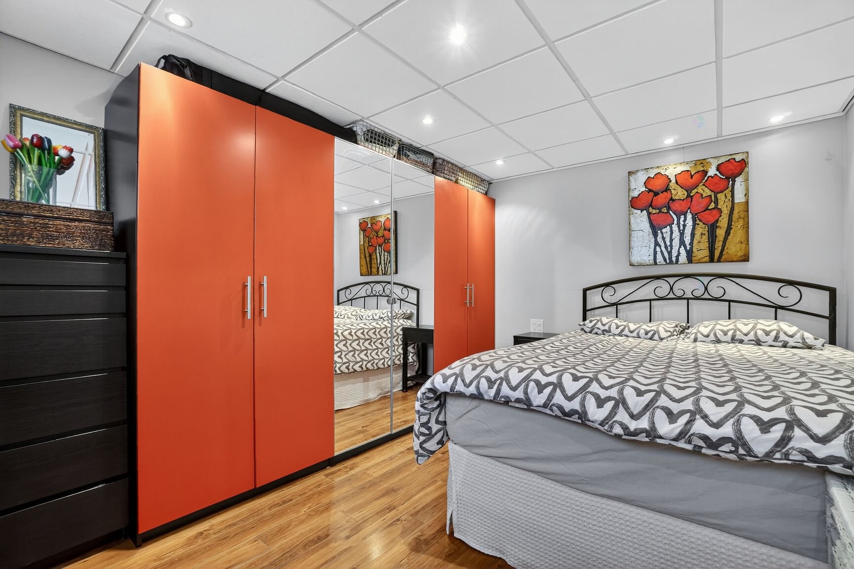 









185

 - 187


Rue Varry

,
Montréal (Saint-Laurent),




QC
H4N1A4

