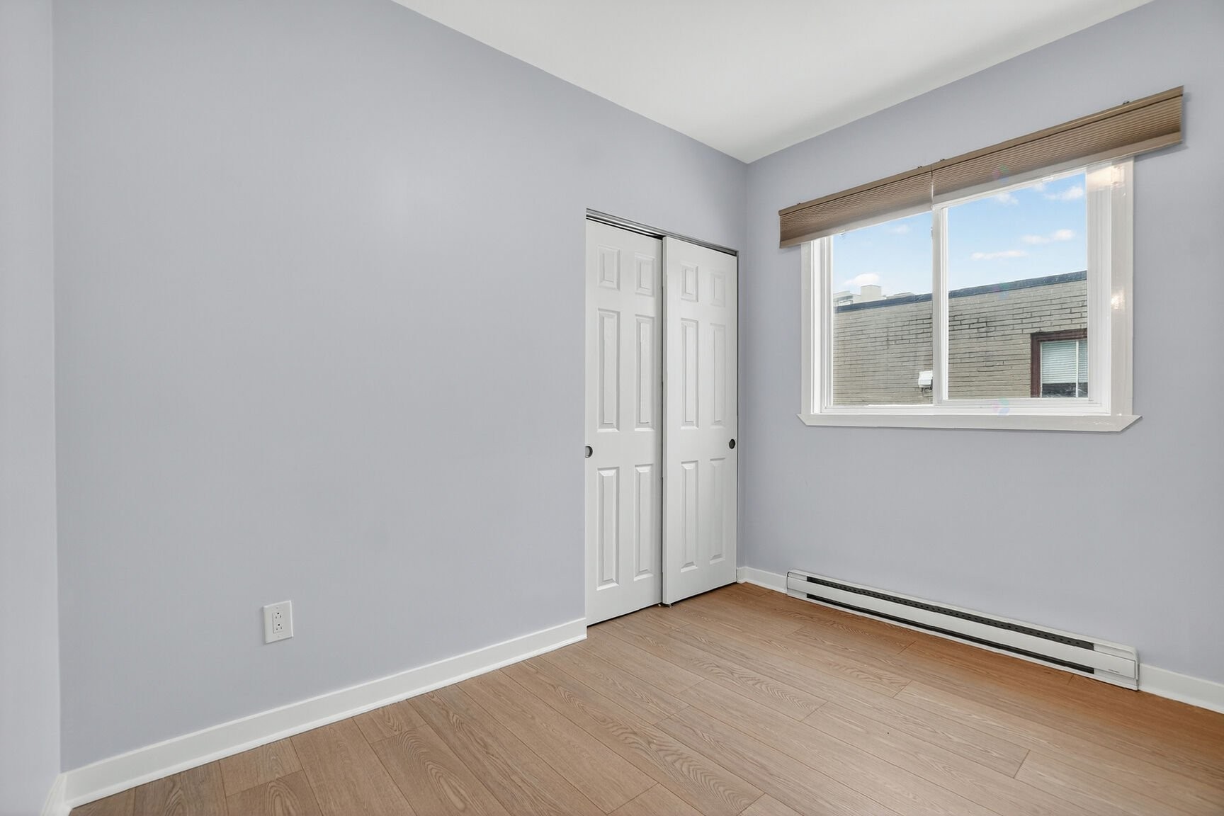 









185

 - 187


Rue Varry

,
Montréal (Saint-Laurent),




QC
H4N1A4

