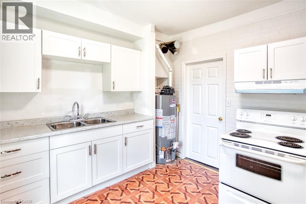 












2712 UPPER JAMES Street

,
Hamilton,




Ontario
L0R1W0

