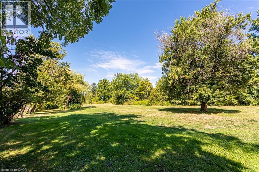 












2712 UPPER JAMES Street

,
Hamilton,




Ontario
L0R1W0

