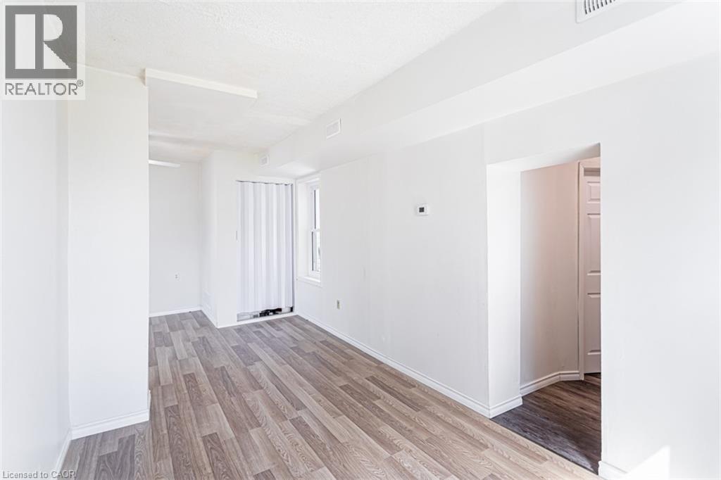 












2712 UPPER JAMES Street

,
Hamilton,




Ontario
L0R1W0

