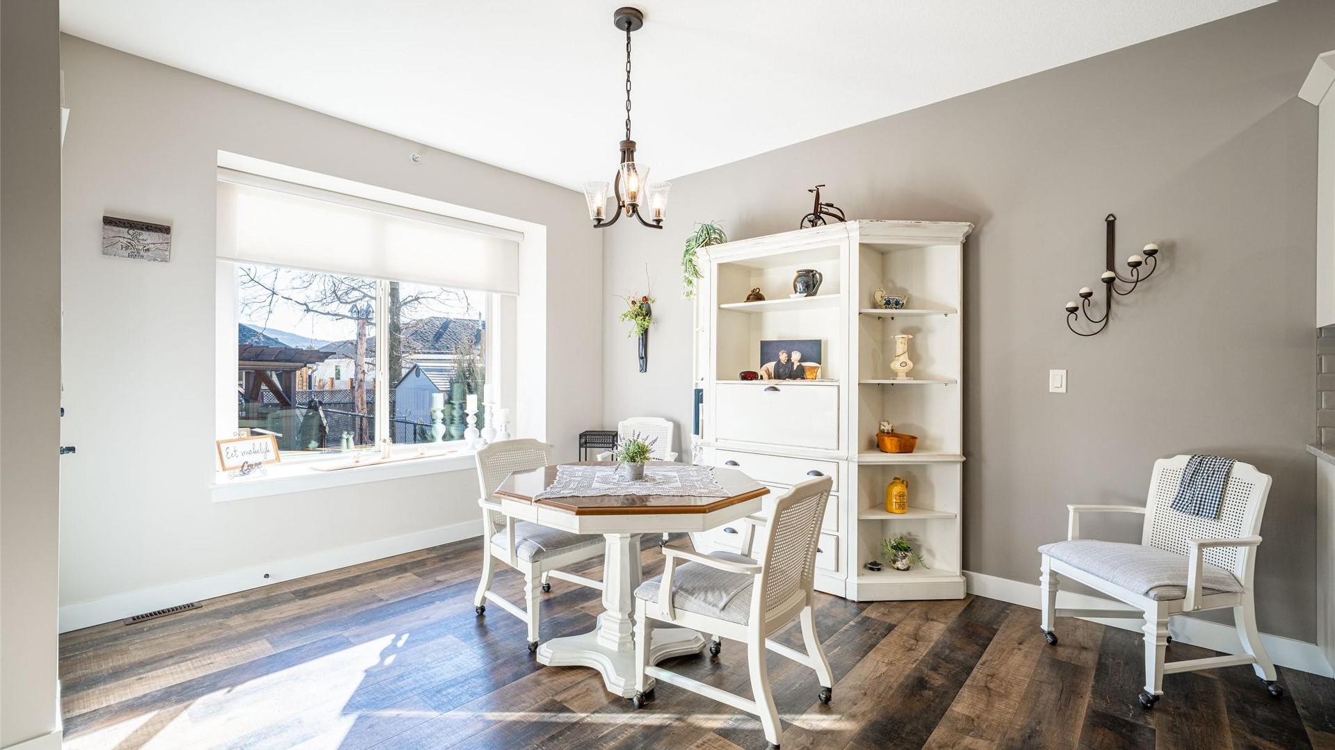 









2444


York

Avenue, 3,
Armstrong,




BC
V0E 1B1

