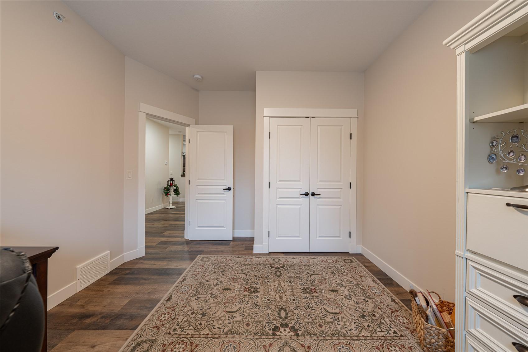 









2444


York

Avenue, 3,
Armstrong,




BC
V0E 1B1

