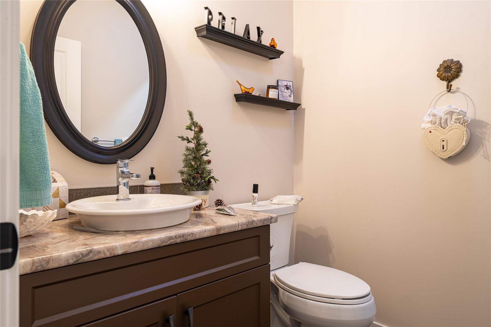 









2444


York

Avenue, 3,
Armstrong,




BC
V0E 1B1

