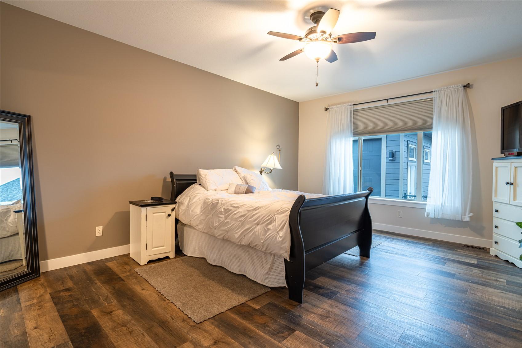 









2444


York

Avenue, 3,
Armstrong,




BC
V0E 1B1

