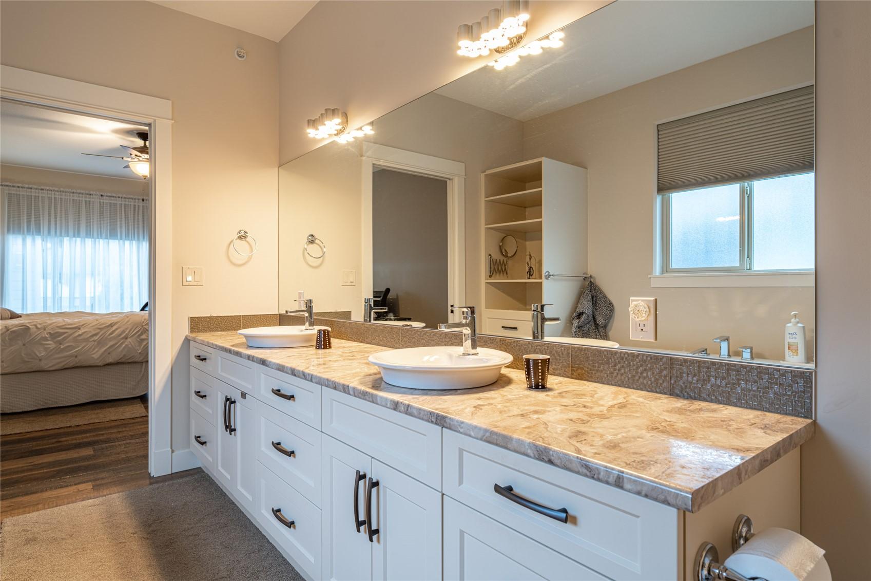 









2444


York

Avenue, 3,
Armstrong,




BC
V0E 1B1

