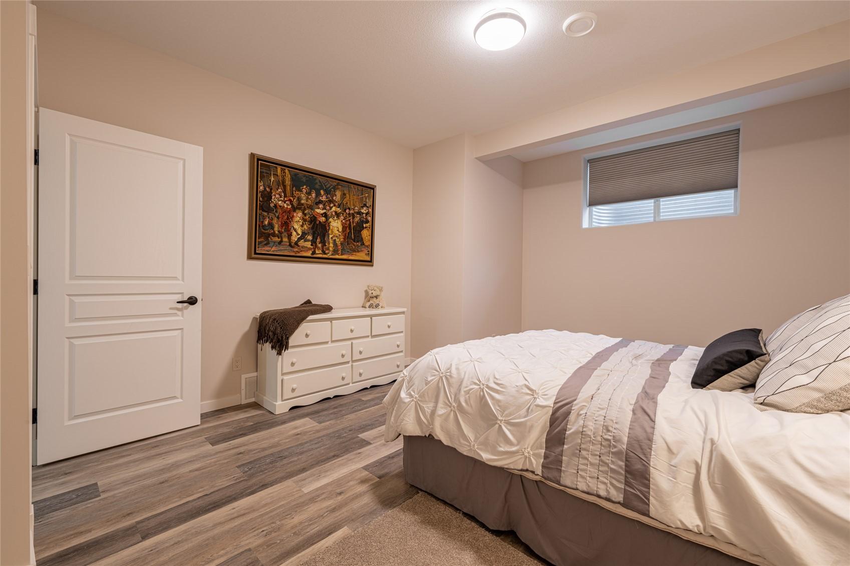 









2444


York

Avenue, 3,
Armstrong,




BC
V0E 1B1

