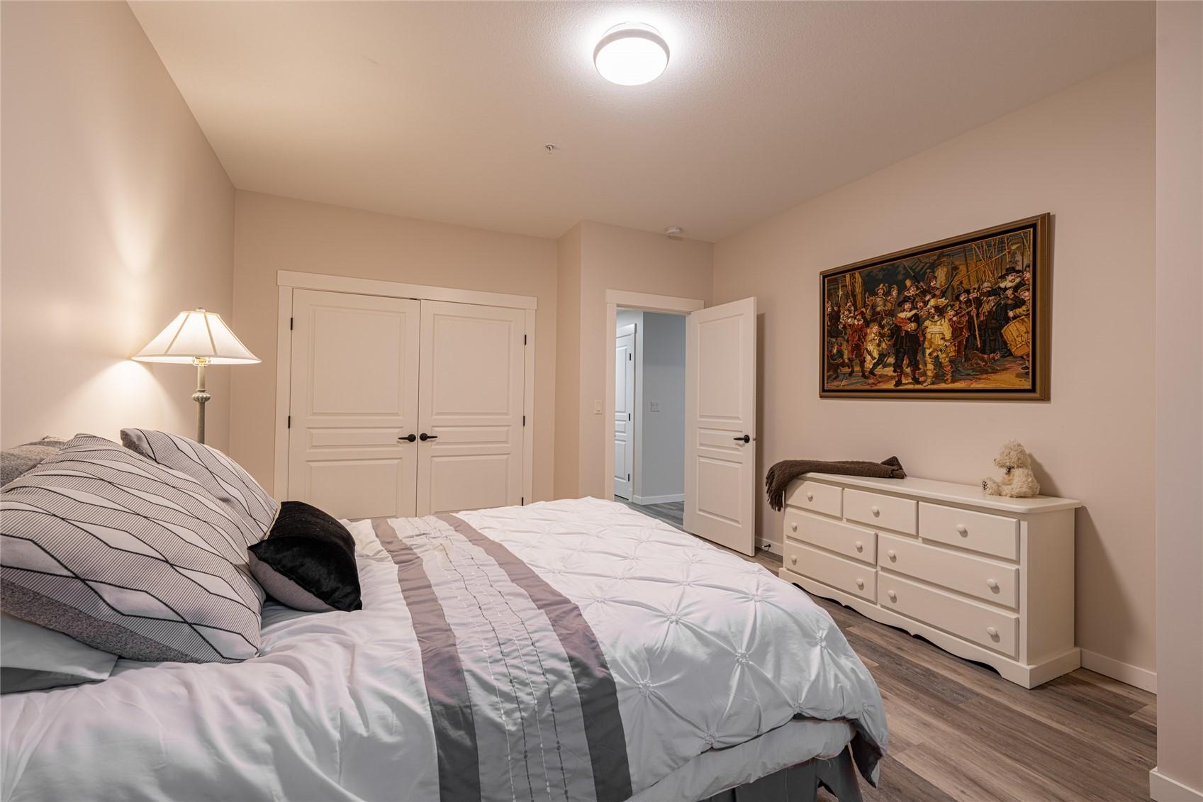 









2444


York

Avenue, 3,
Armstrong,




BC
V0E 1B1

