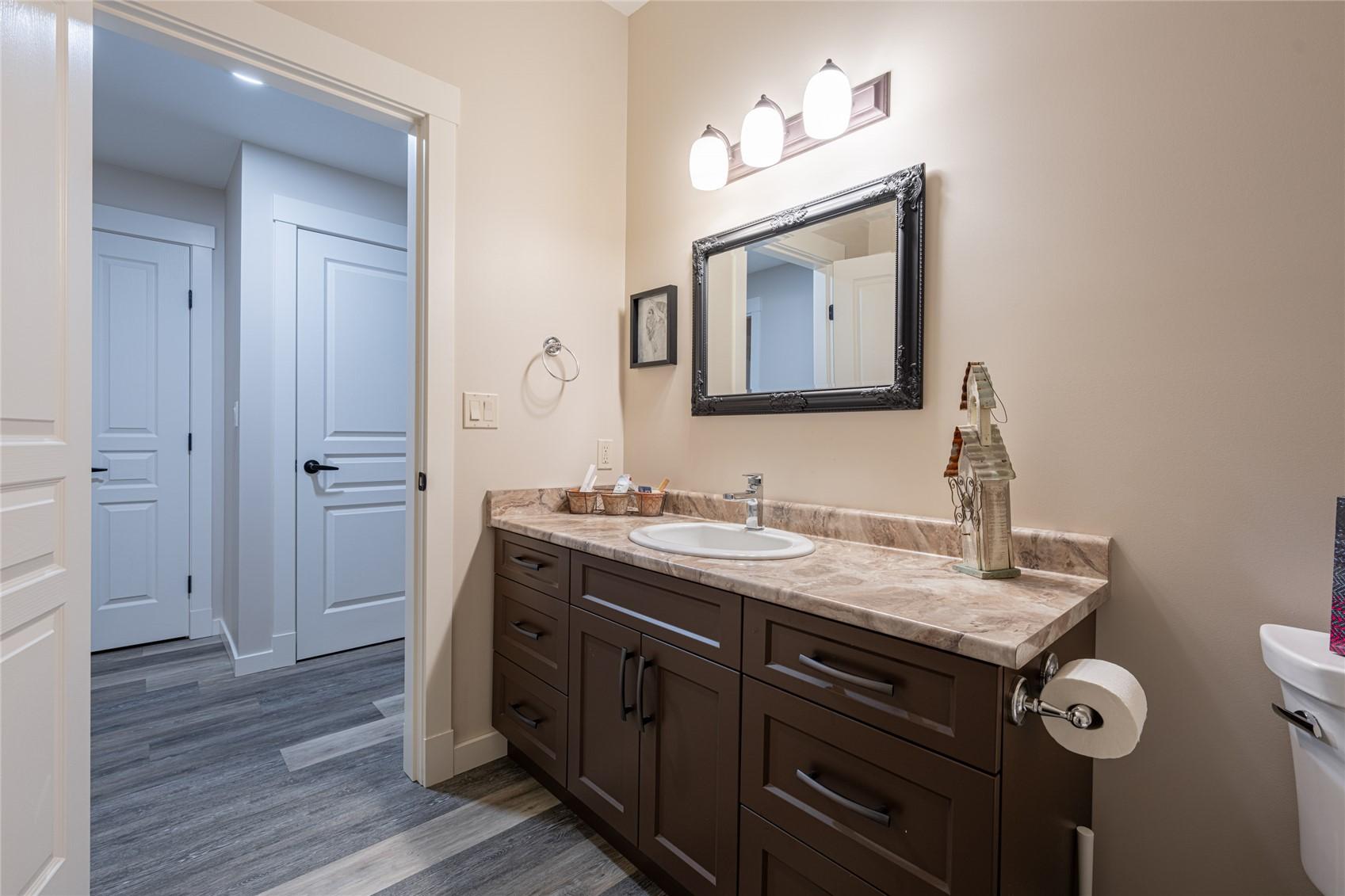 









2444


York

Avenue, 3,
Armstrong,




BC
V0E 1B1

