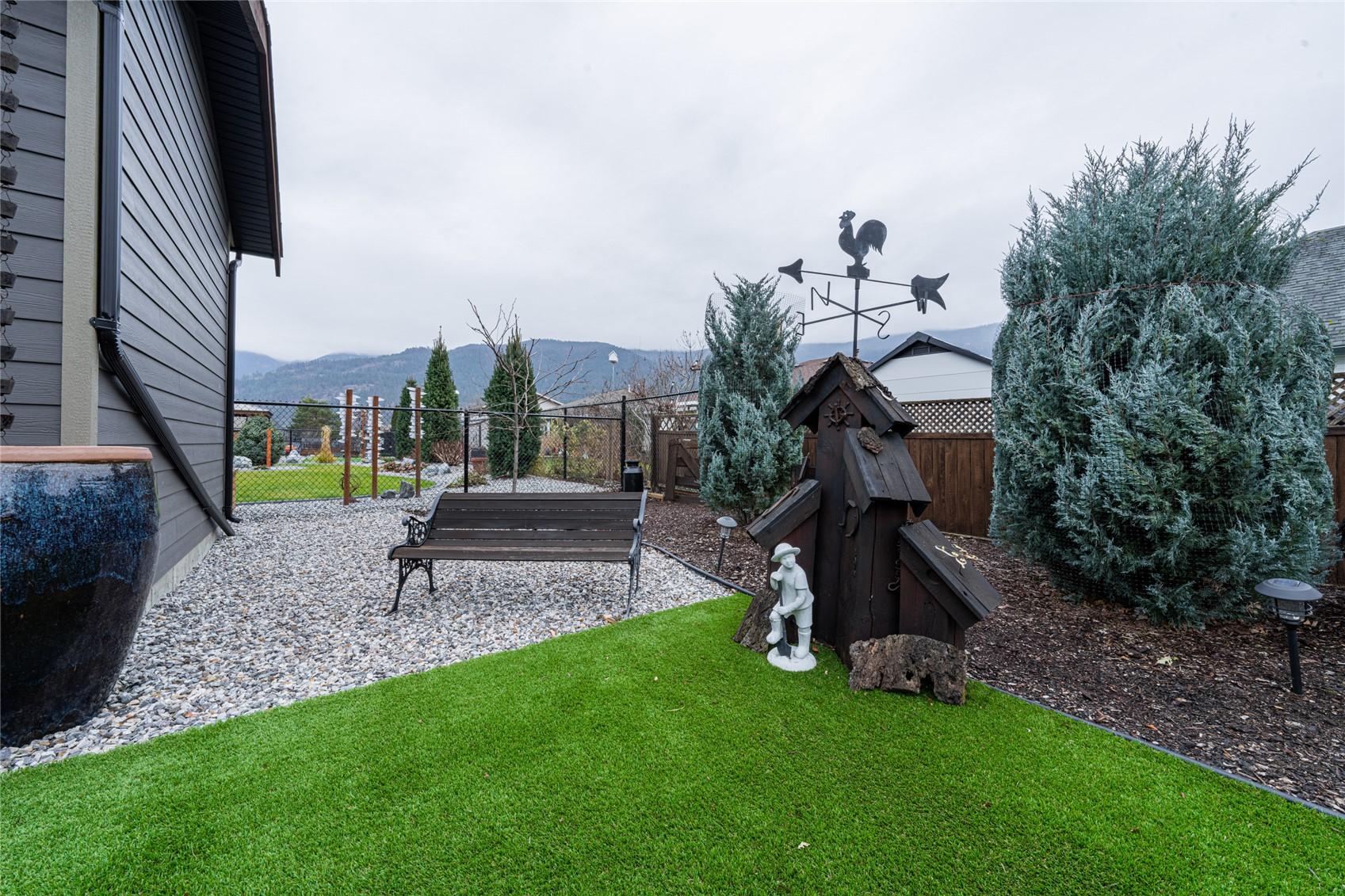 









2444


York

Avenue, 3,
Armstrong,




BC
V0E 1B1

