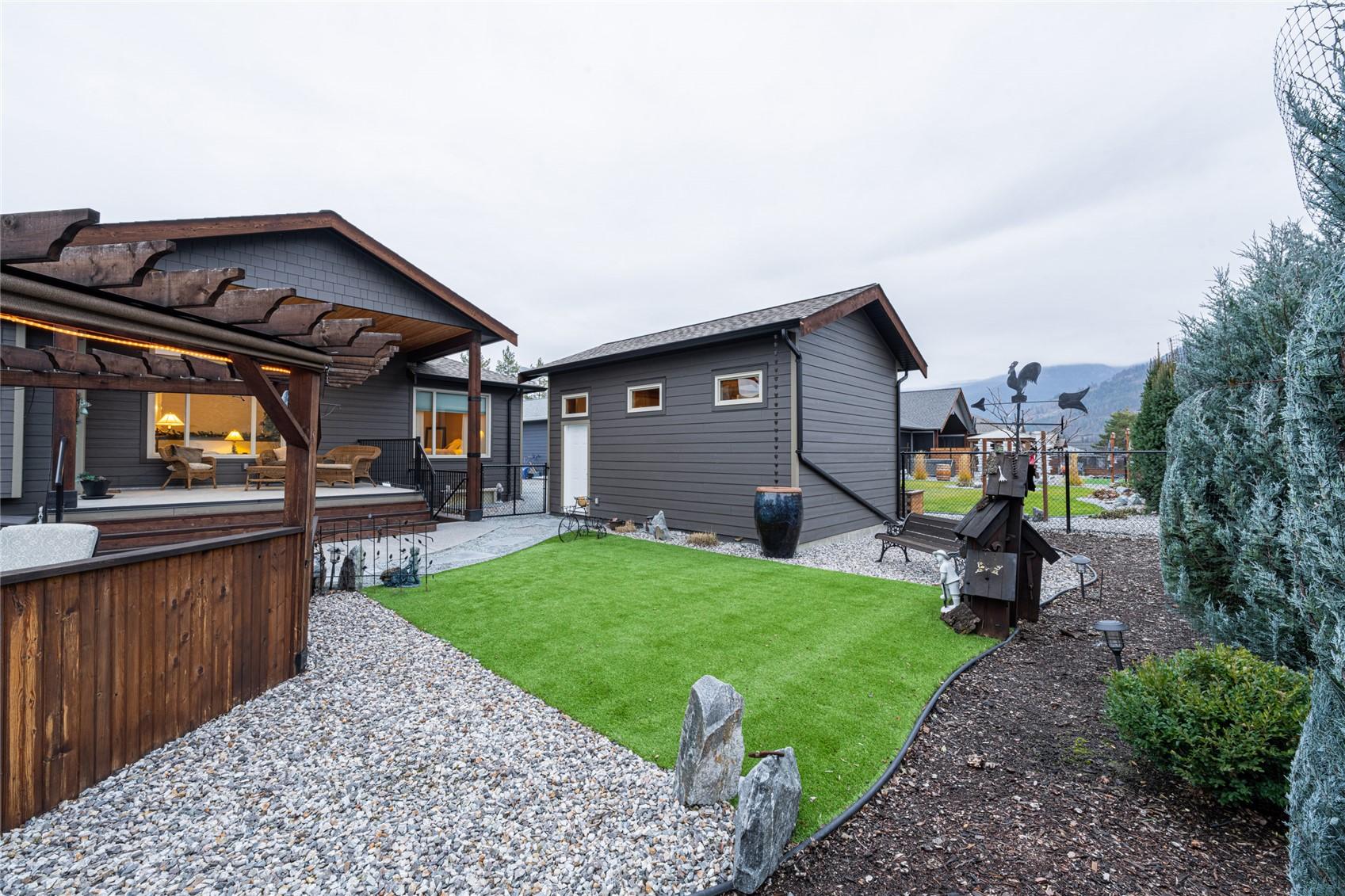 









2444


York

Avenue, 3,
Armstrong,




BC
V0E 1B1

