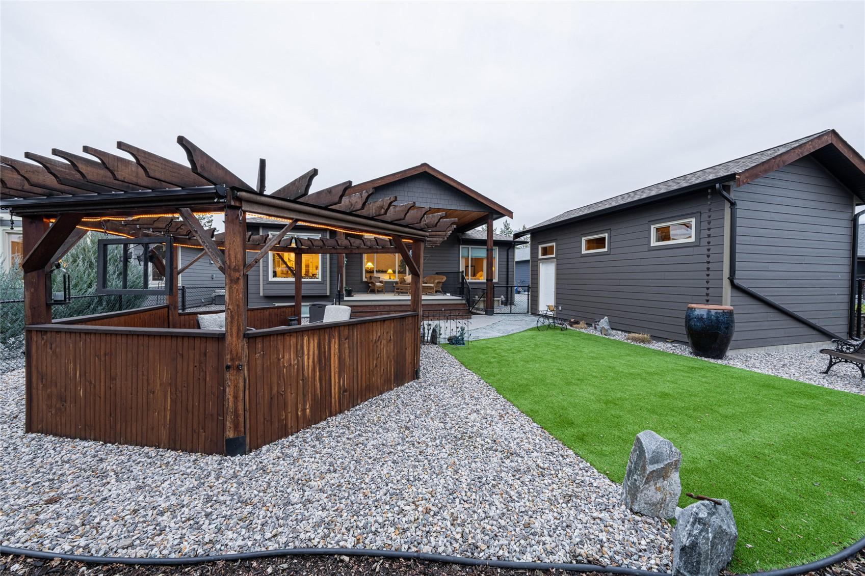 









2444


York

Avenue, 3,
Armstrong,




BC
V0E 1B1

