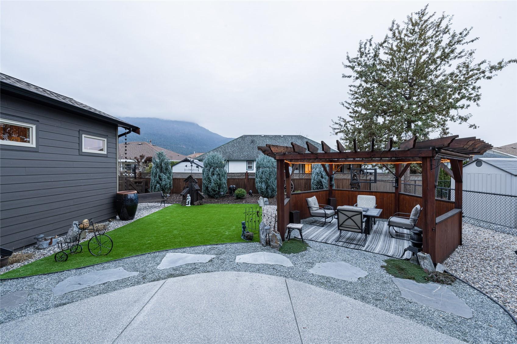 









2444


York

Avenue, 3,
Armstrong,




BC
V0E 1B1

