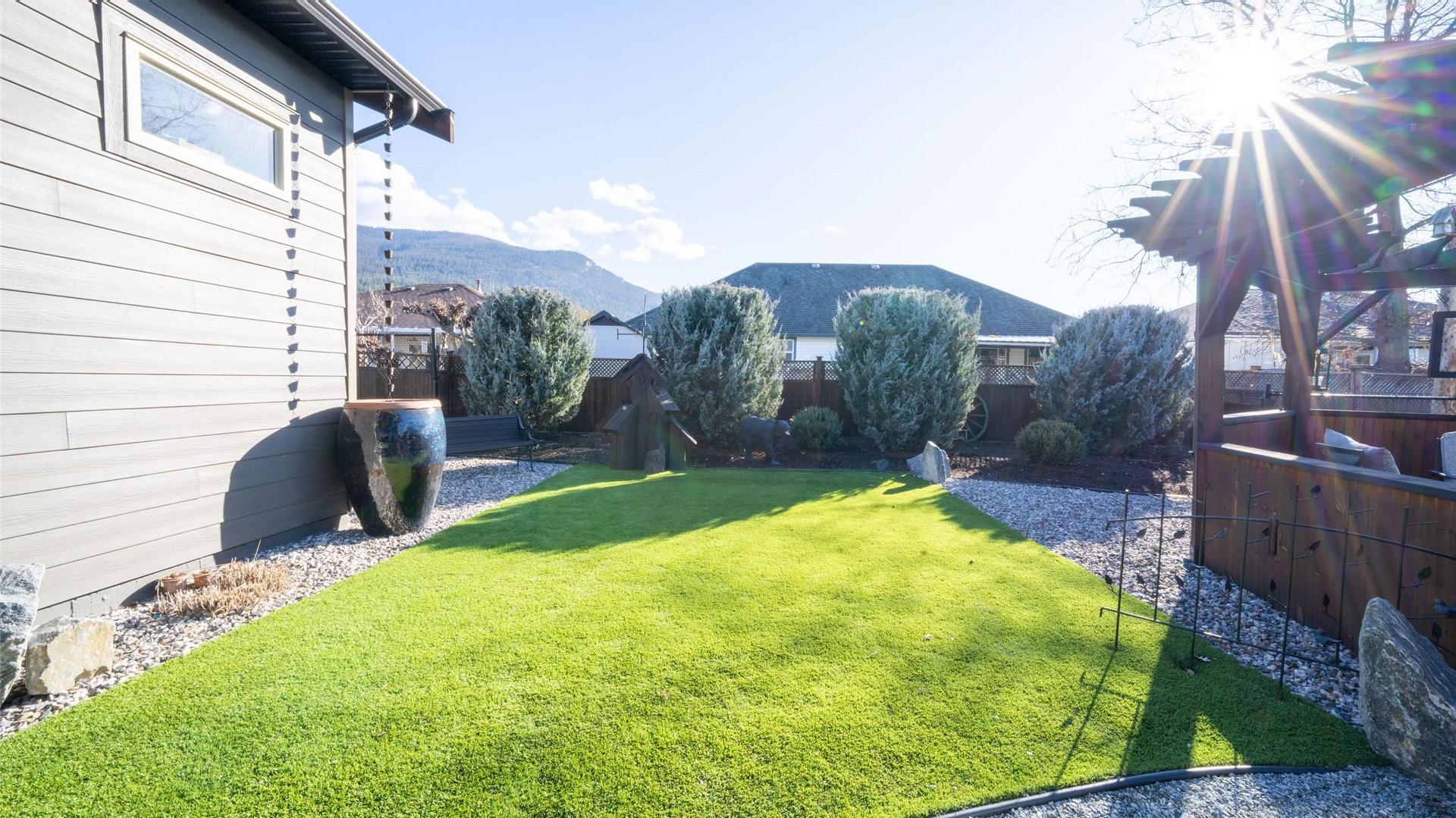 









2444


York

Avenue, 3,
Armstrong,




BC
V0E 1B1

