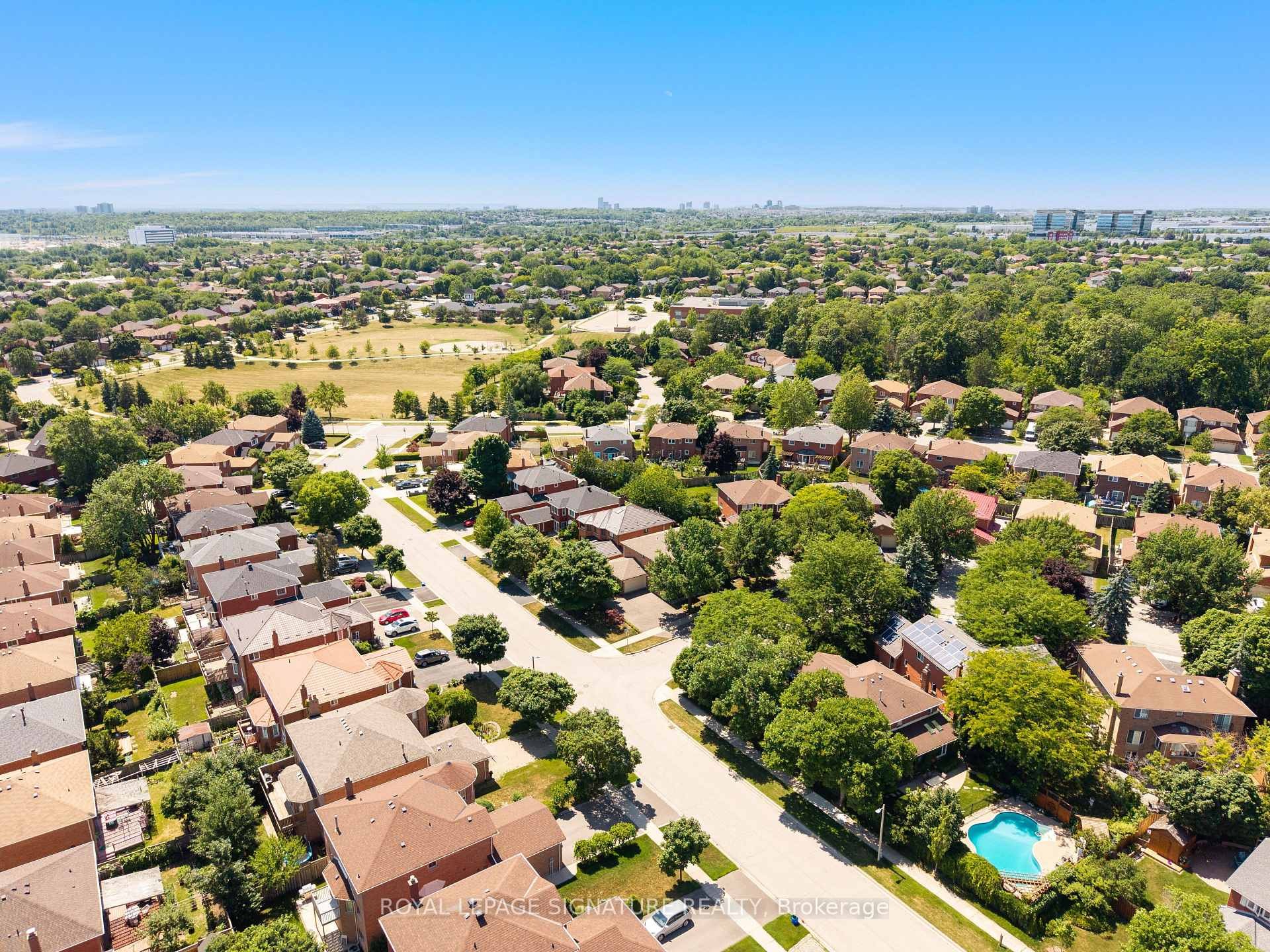 









2921


Caradoc

Lane,
Oakville,




ON
L6J 6W4

