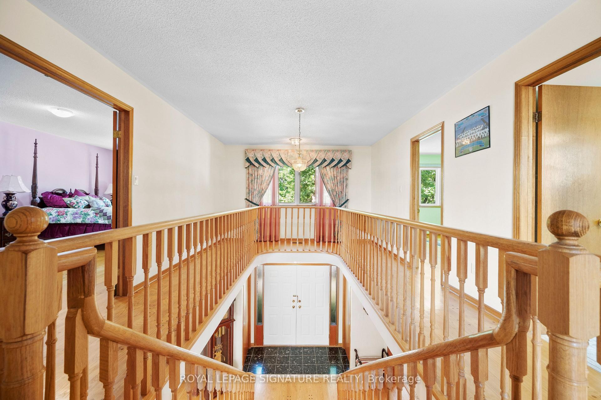 









2921


Caradoc

Lane,
Oakville,




ON
L6J 6W4

