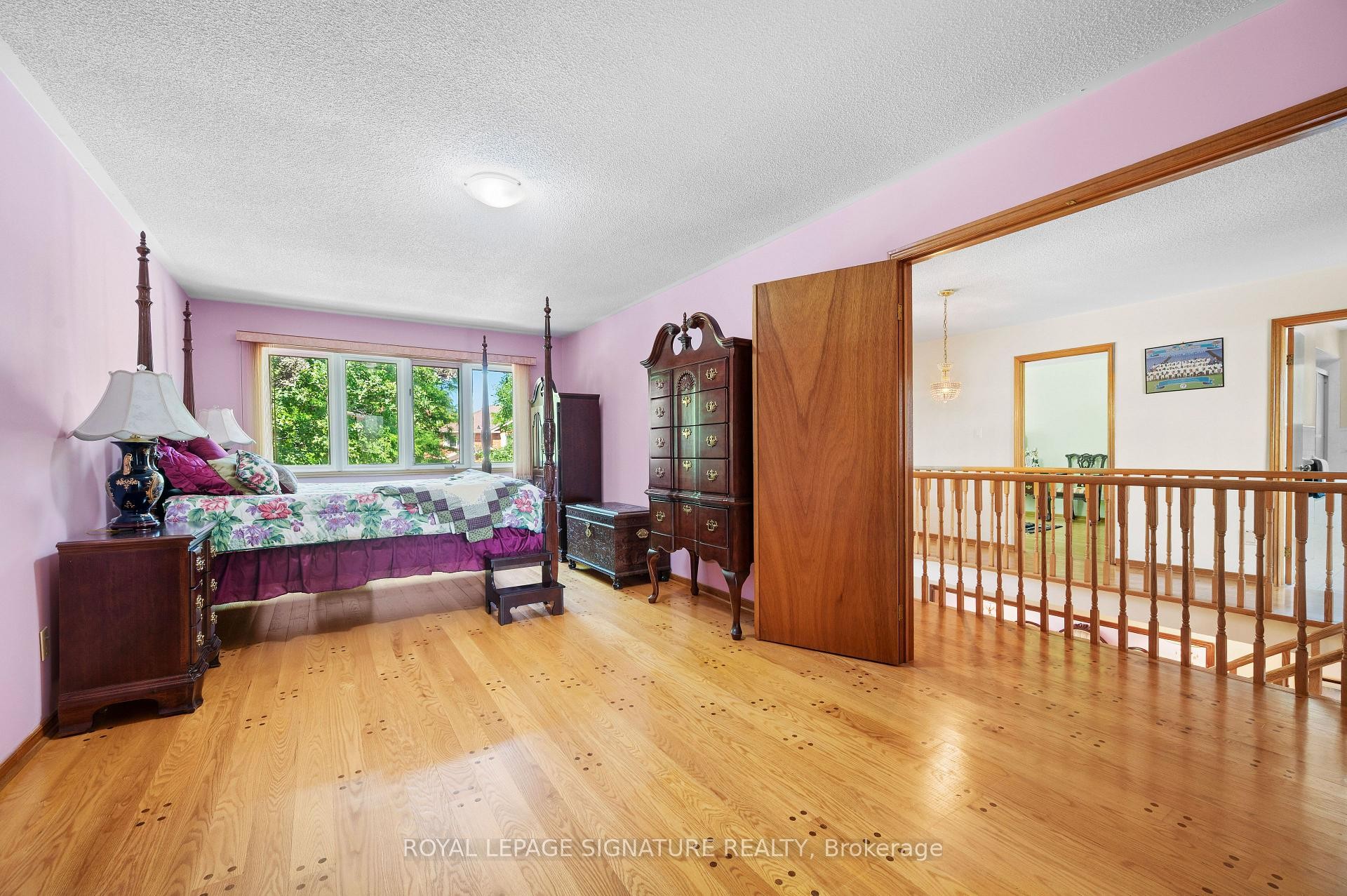 









2921


Caradoc

Lane,
Oakville,




ON
L6J 6W4

