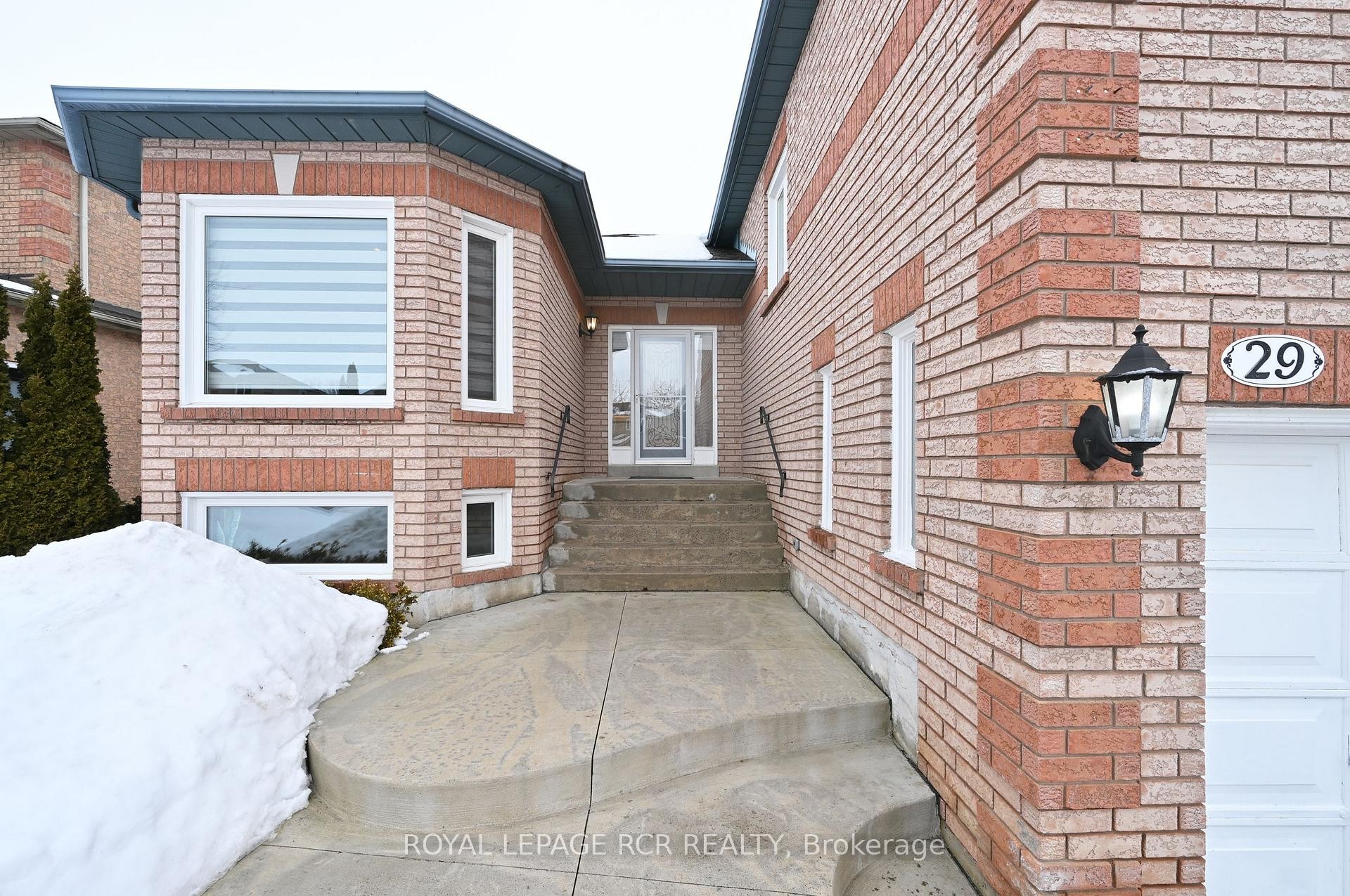









29


Depeuter

Crescent,
Bradford West Gwillimbury,




ON
L3Z 3A3

