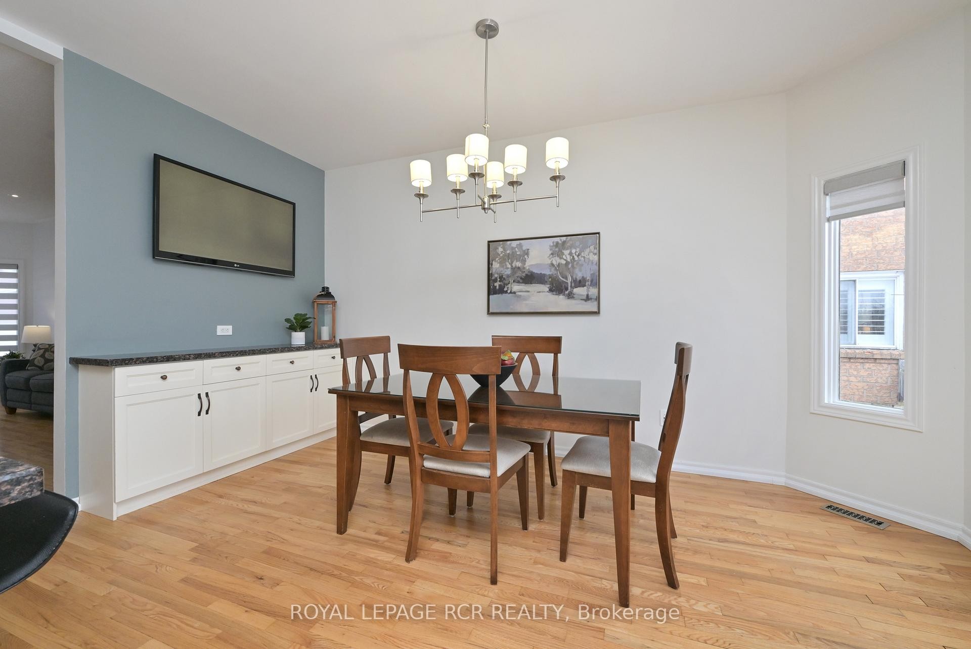 









29


Depeuter

Crescent,
Bradford West Gwillimbury,




ON
L3Z 3A3

