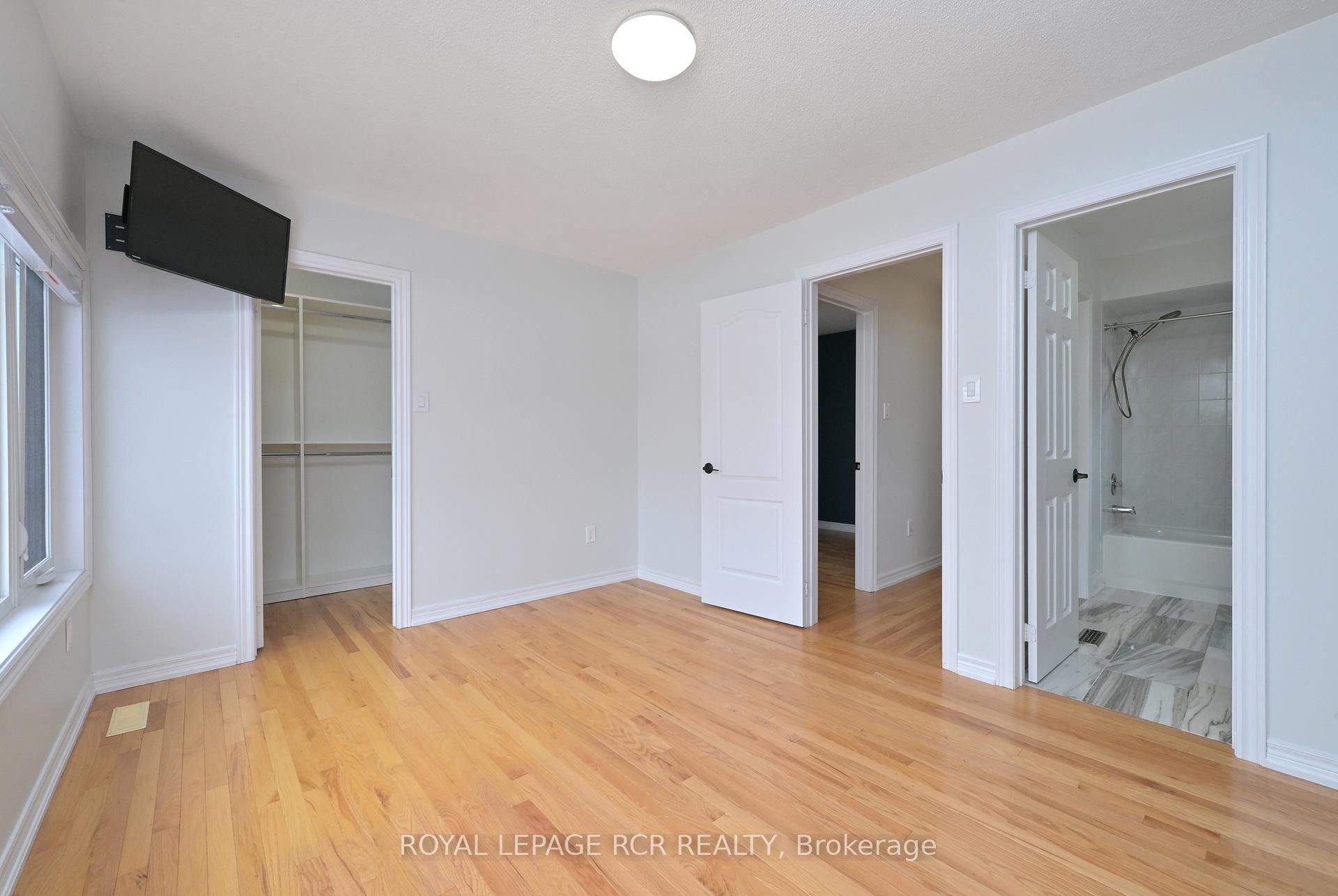 









29


Depeuter

Crescent,
Bradford West Gwillimbury,




ON
L3Z 3A3

