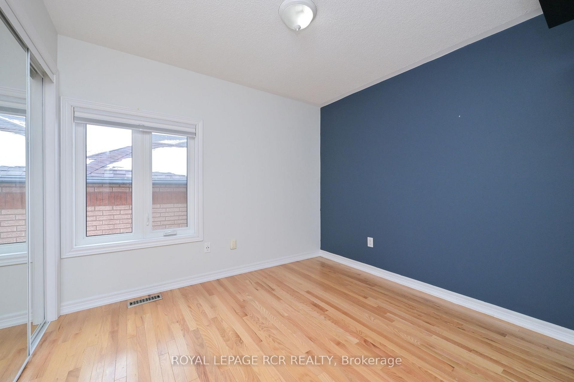 









29


Depeuter

Crescent,
Bradford West Gwillimbury,




ON
L3Z 3A3

