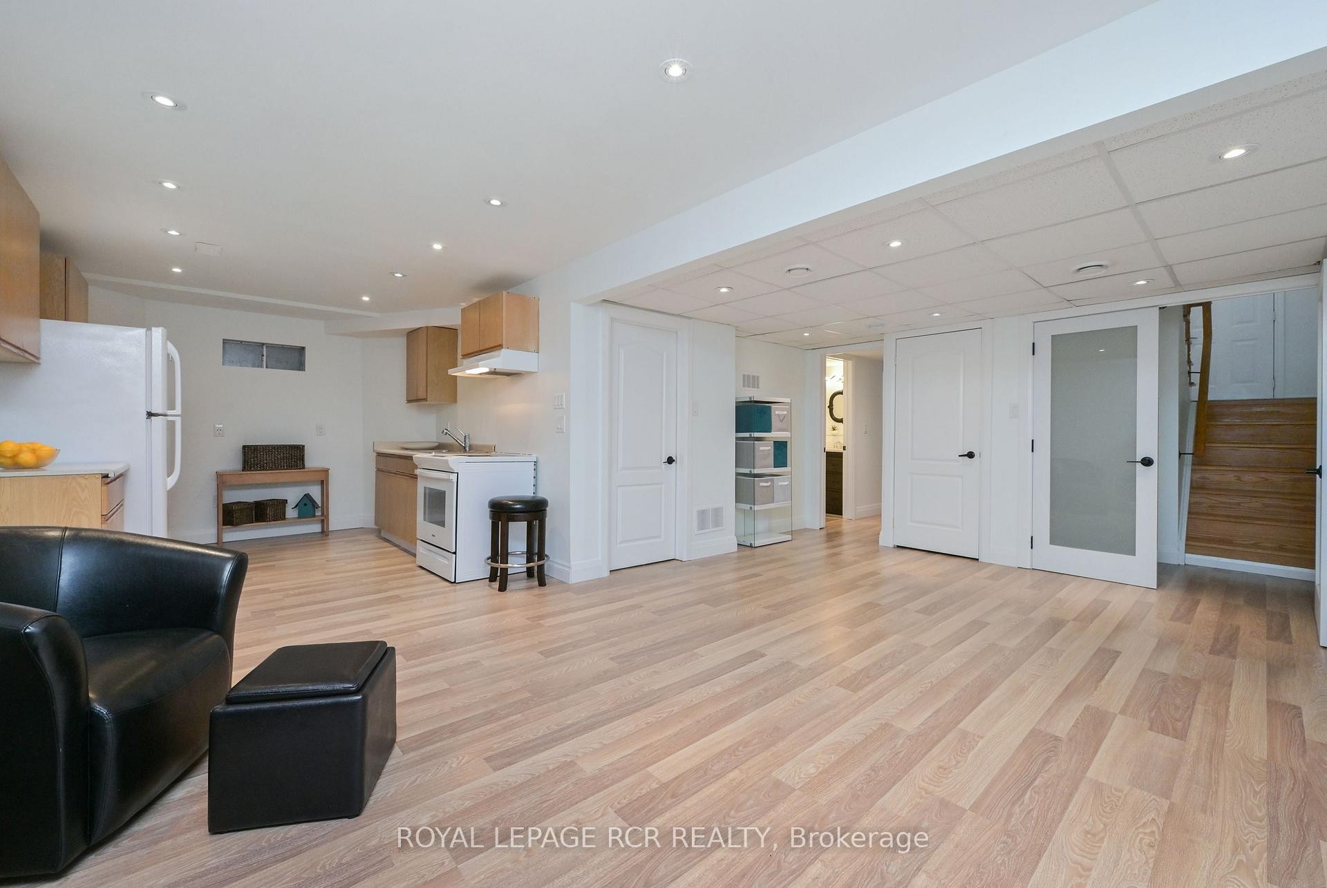 









29


Depeuter

Crescent,
Bradford West Gwillimbury,




ON
L3Z 3A3

