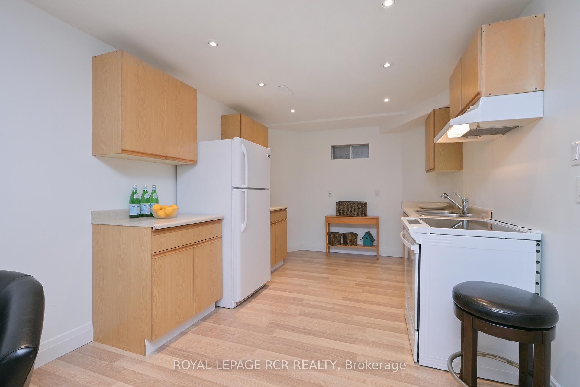 









29


Depeuter

Crescent,
Bradford West Gwillimbury,




ON
L3Z 3A3

