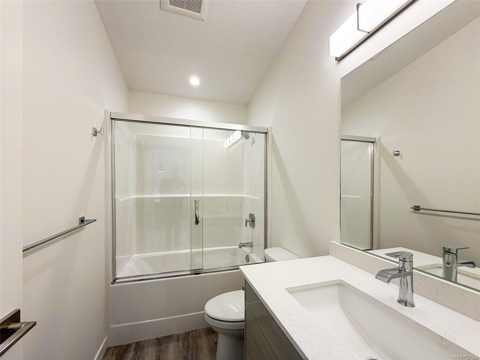 









3025


Royston

Rd, 18,
Cumberland,




BC
V0R 1S0

