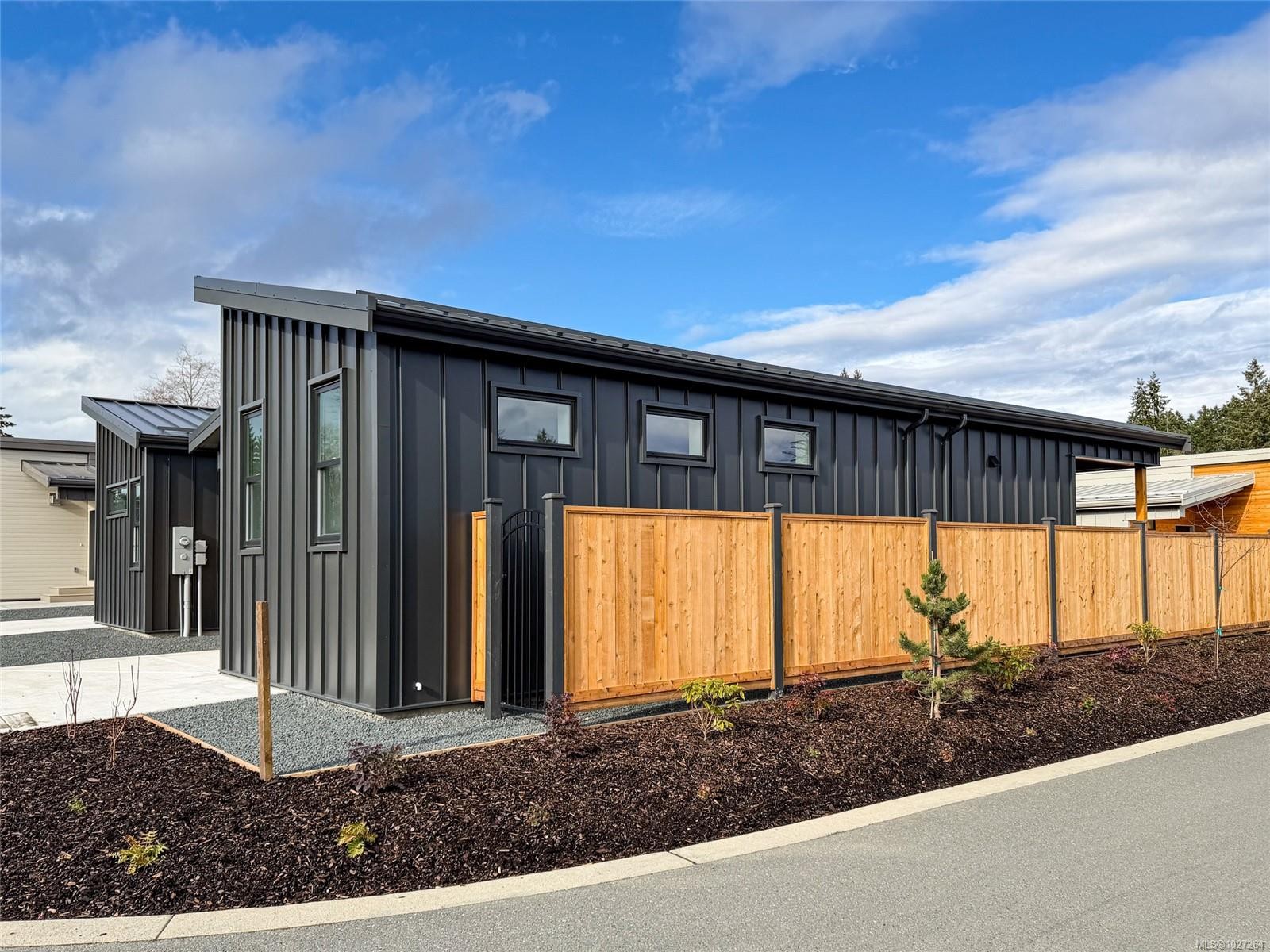 









3025


Royston

Rd, 18,
Cumberland,




BC
V0R 1S0

