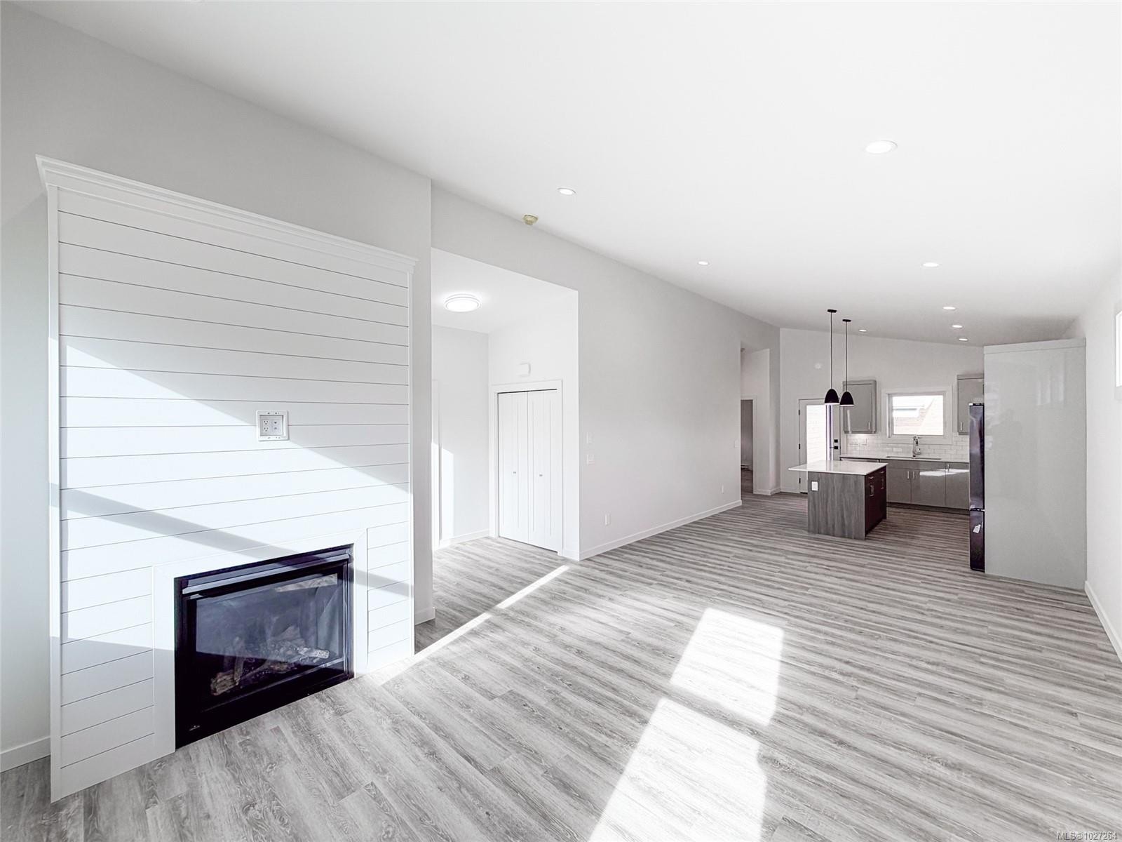 









3025


Royston

Rd, 18,
Cumberland,




BC
V0R 1S0


