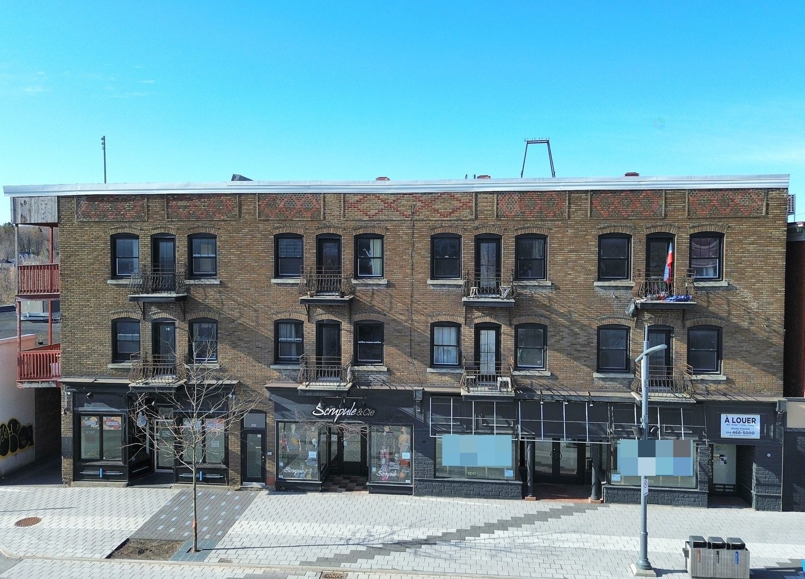 









366


Rue Principale O.

,
Magog,




QC
J1X2A9

