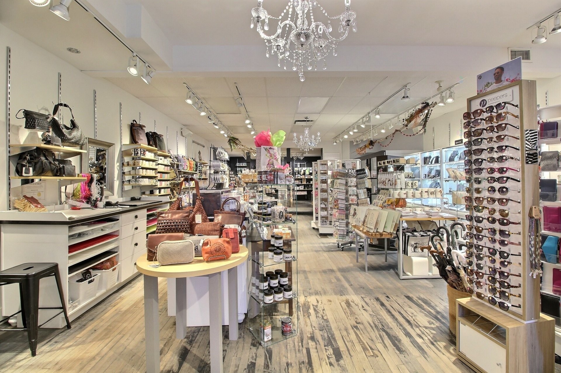 









366


Rue Principale O.

,
Magog,




QC
J1X2A9

