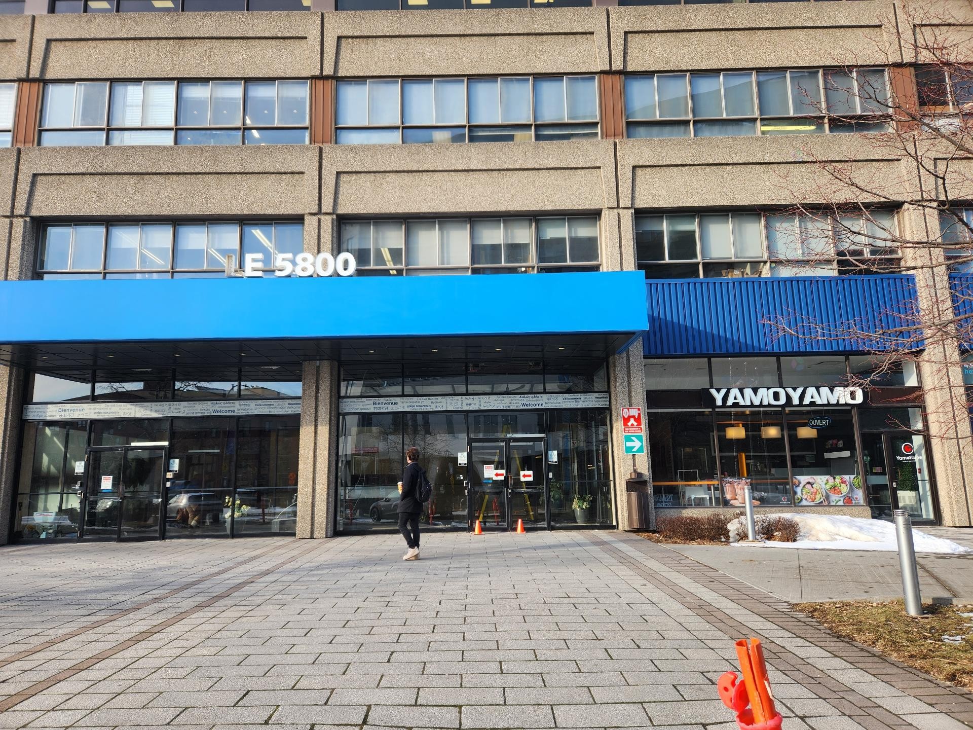 









5800


Rue St-Denis

, #3,
Montréal (Rosemont/La Petite-Patrie),




QC
H2S3L5

