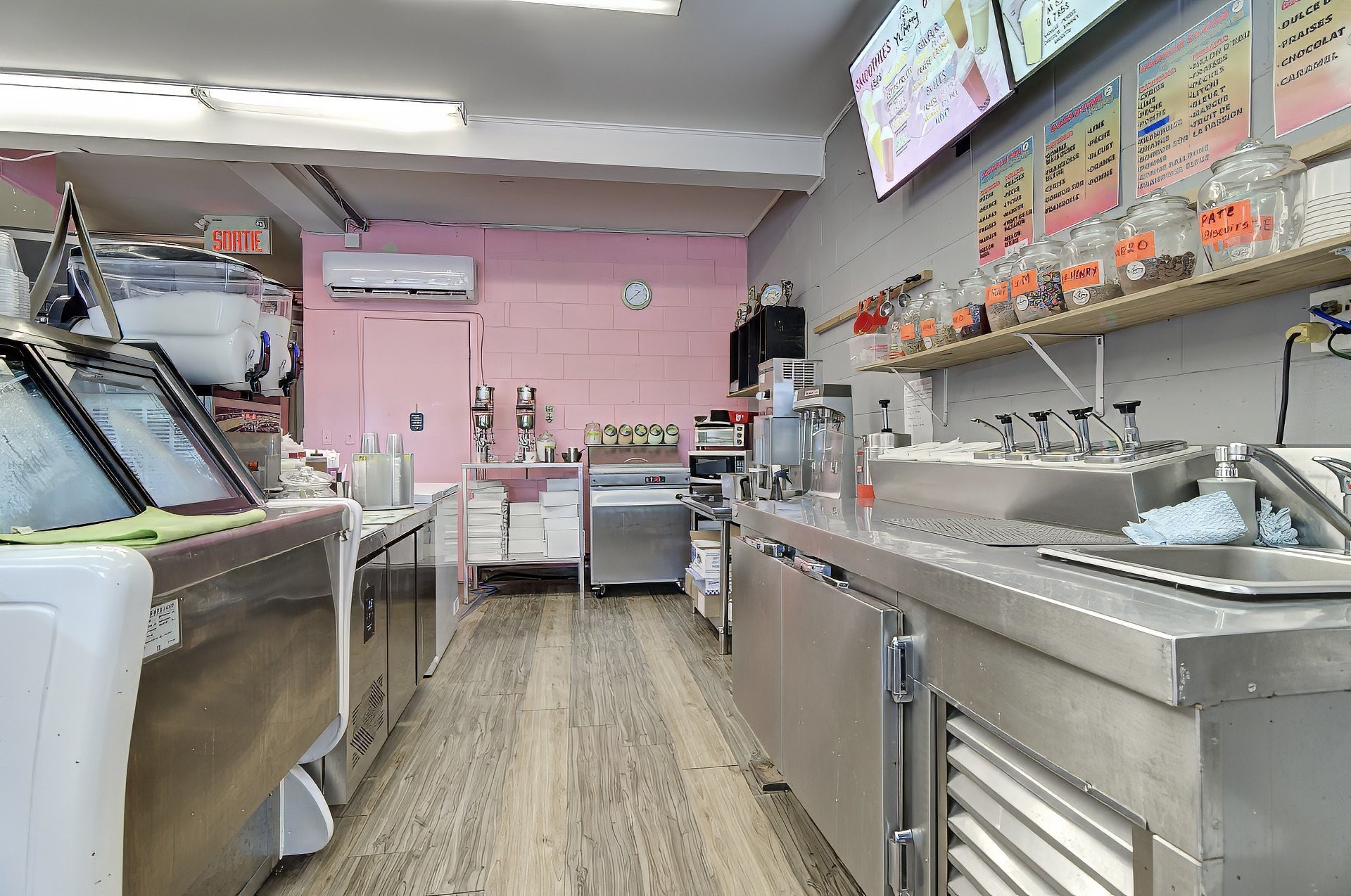 









2


Rue Non Disponible-Unavailable

,
Sainte-Catherine,




QC
J5S1H2

