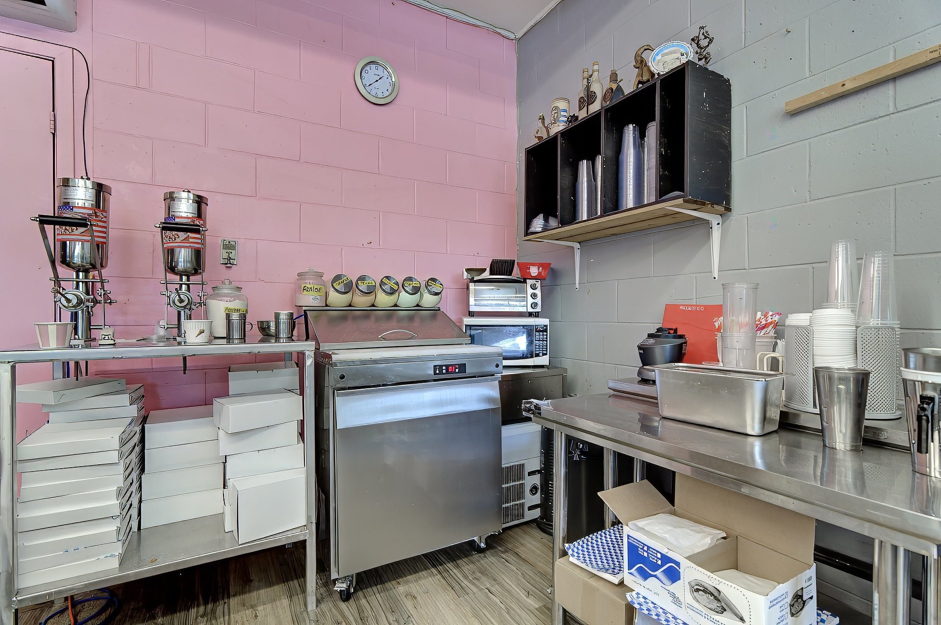 









2


Rue Non Disponible-Unavailable

,
Sainte-Catherine,




QC
J5S1H2

