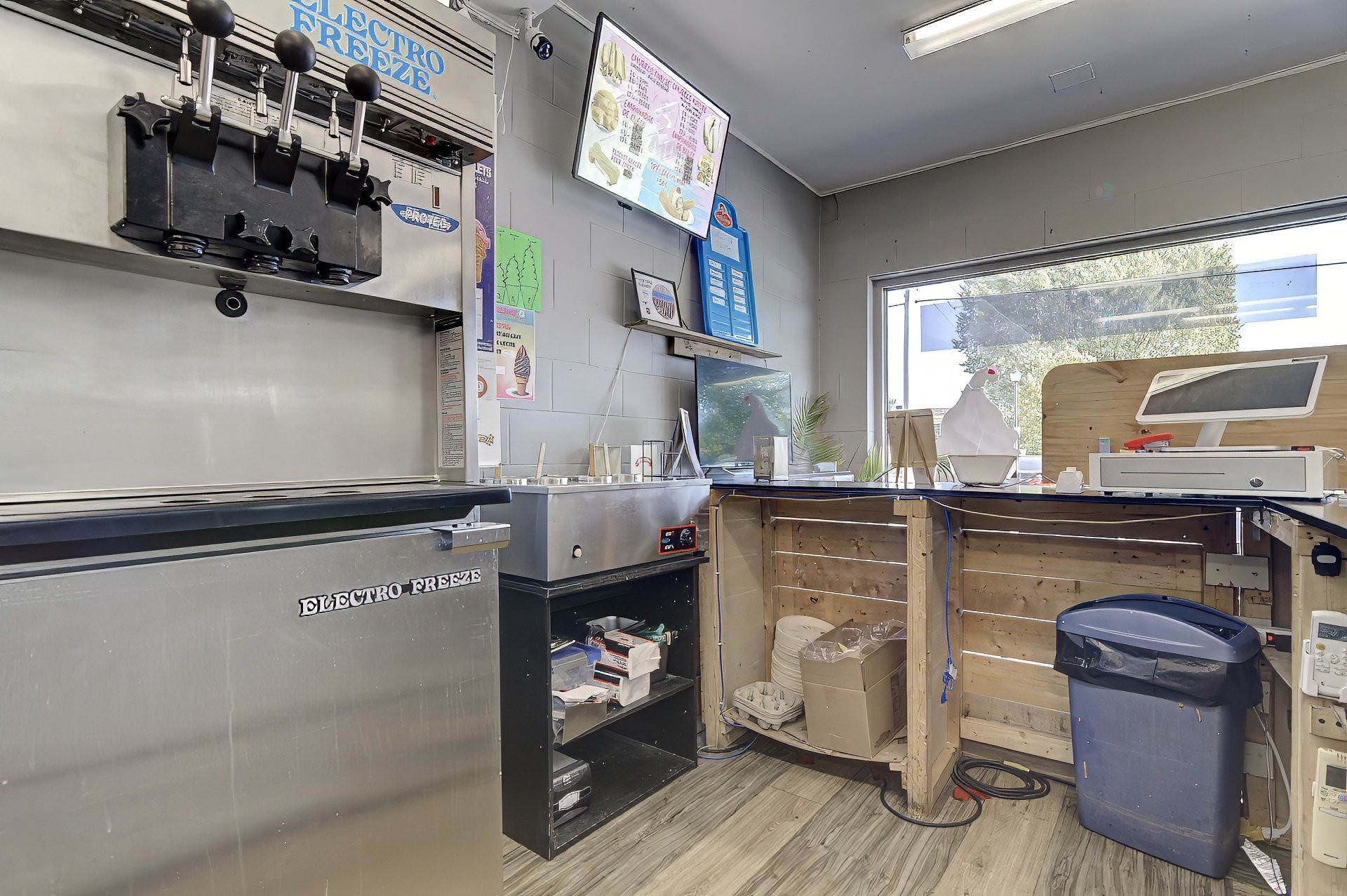 









2


Rue Non Disponible-Unavailable

,
Sainte-Catherine,




QC
J5S1H2

