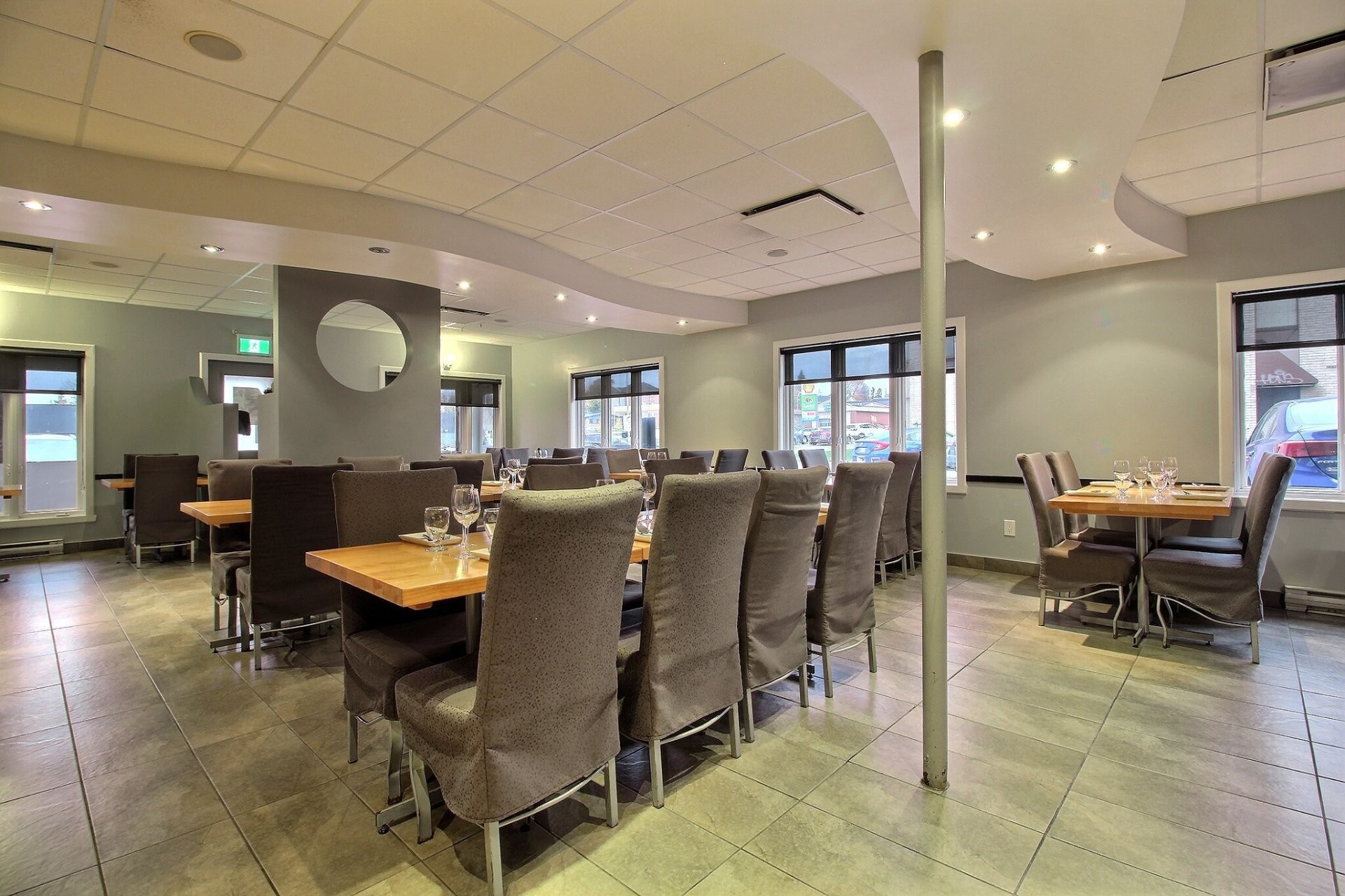 









734


13e Avenue N.

,
Sherbrooke (Fleurimont),




QC
J1E3L7

