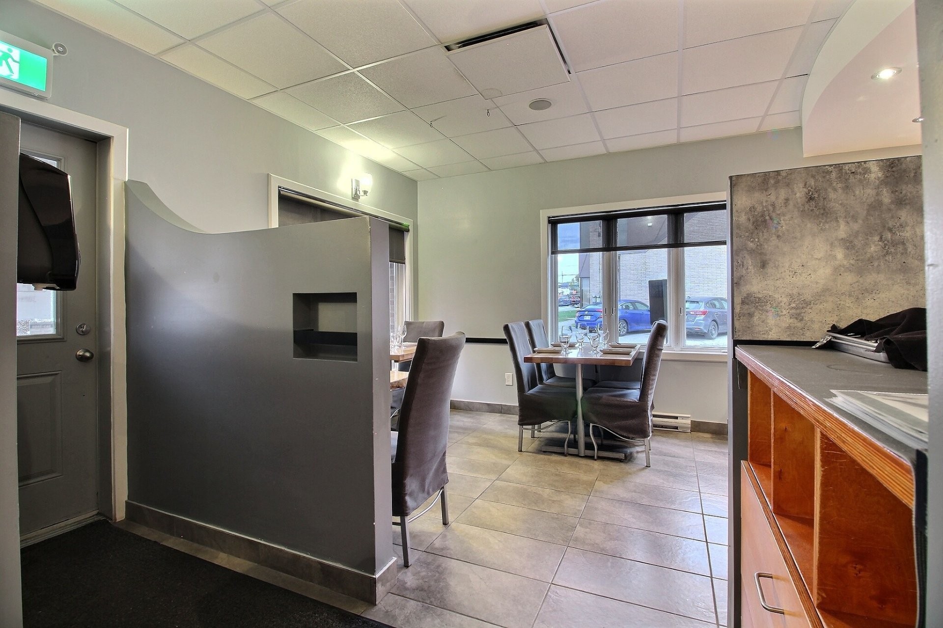 









734


13e Avenue N.

,
Sherbrooke (Fleurimont),




QC
J1E3L7

