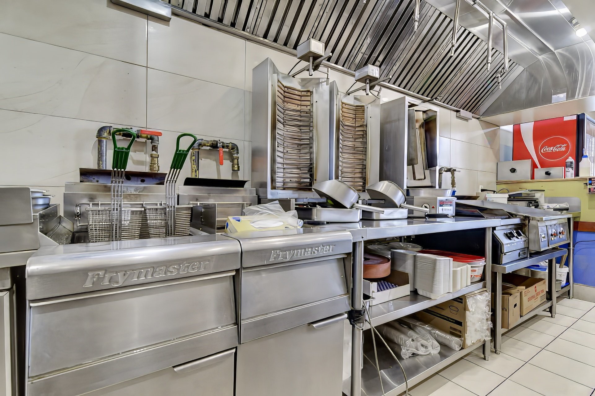 









3484


Av. des Grandes Tourelles

,
Boisbriand,




QC
J7H0A2

