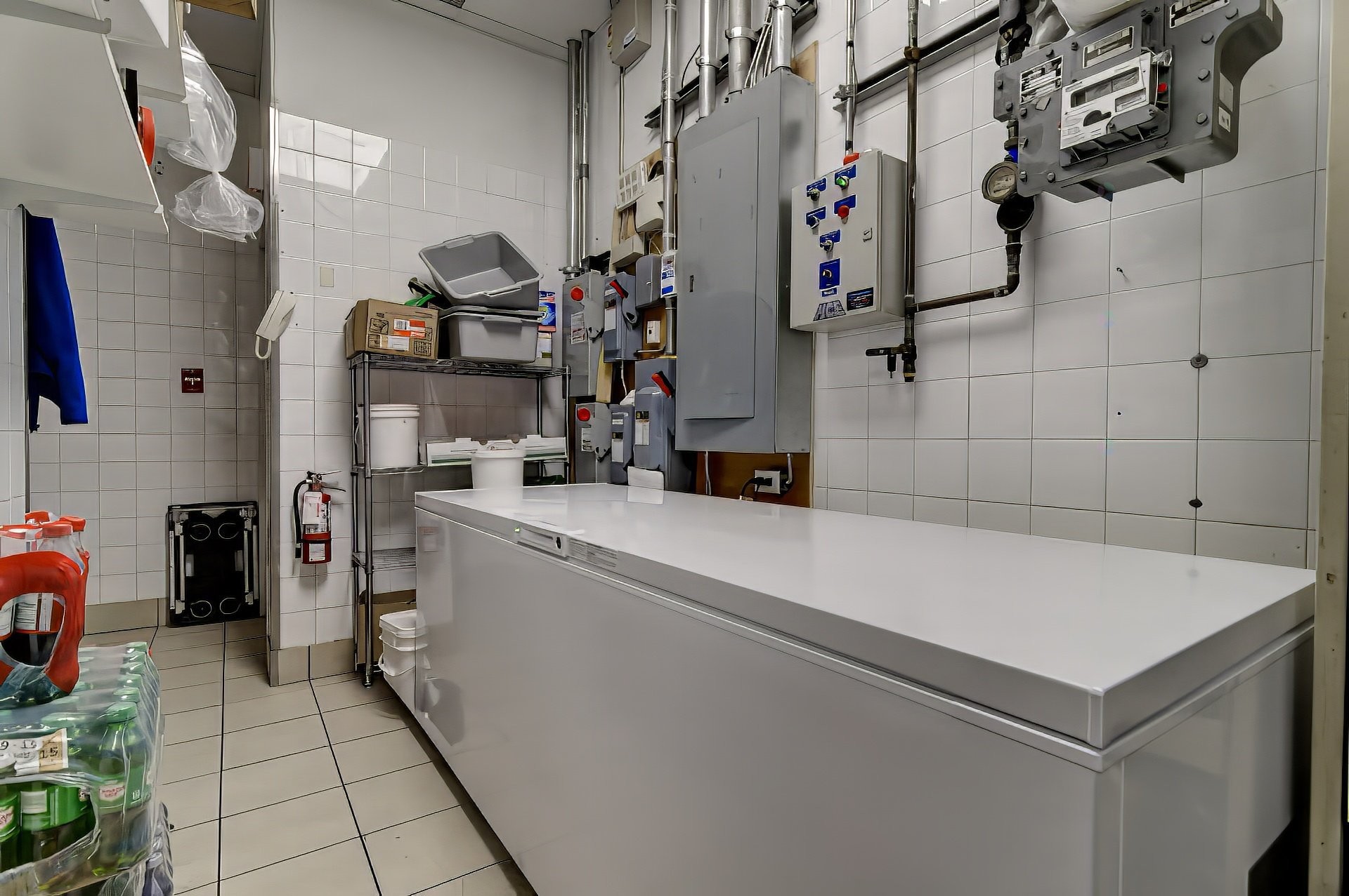 









3484


Av. des Grandes Tourelles

,
Boisbriand,




QC
J7H0A2


