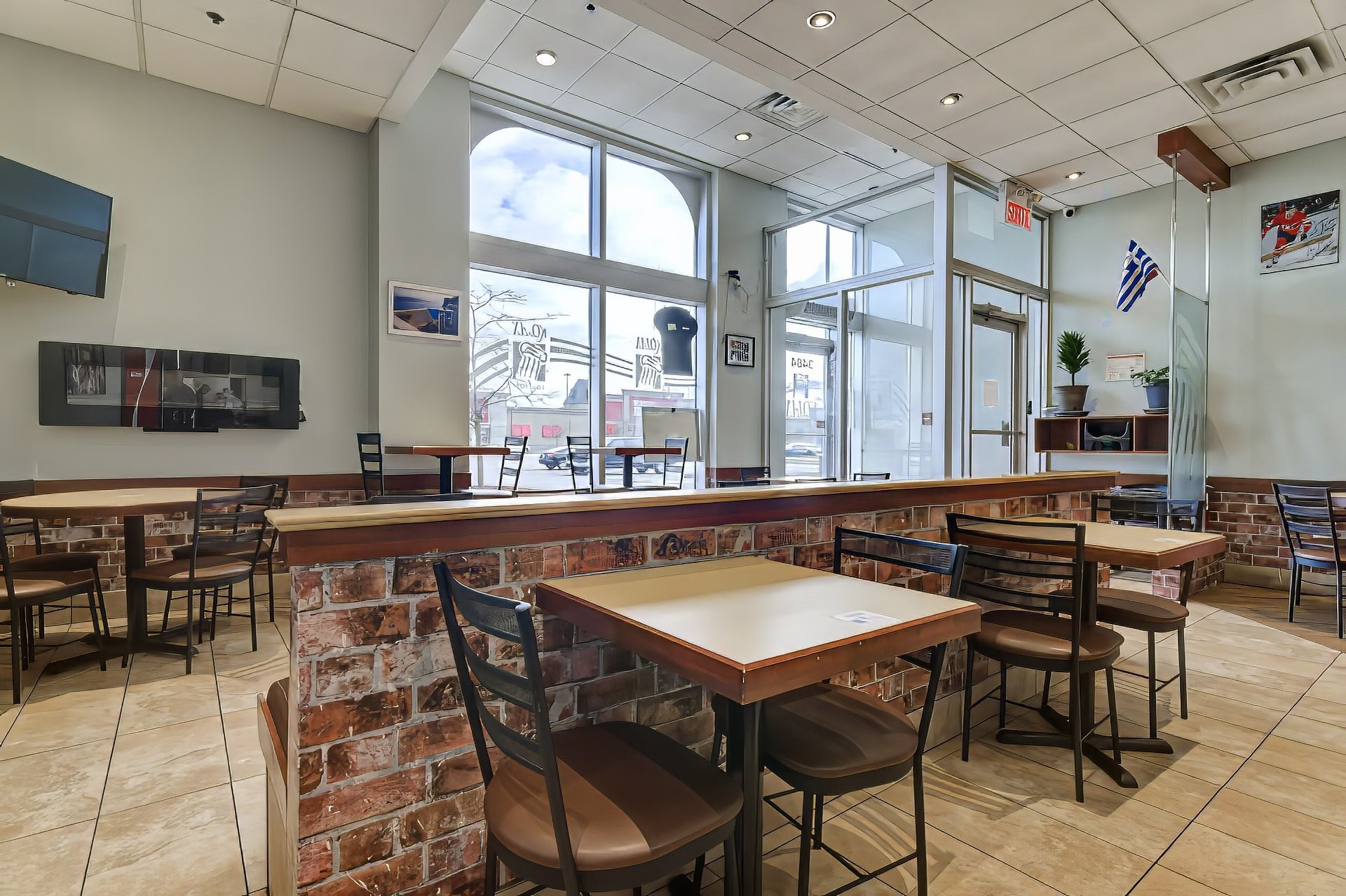 









3484


Av. des Grandes Tourelles

,
Boisbriand,




QC
J7H0A2

