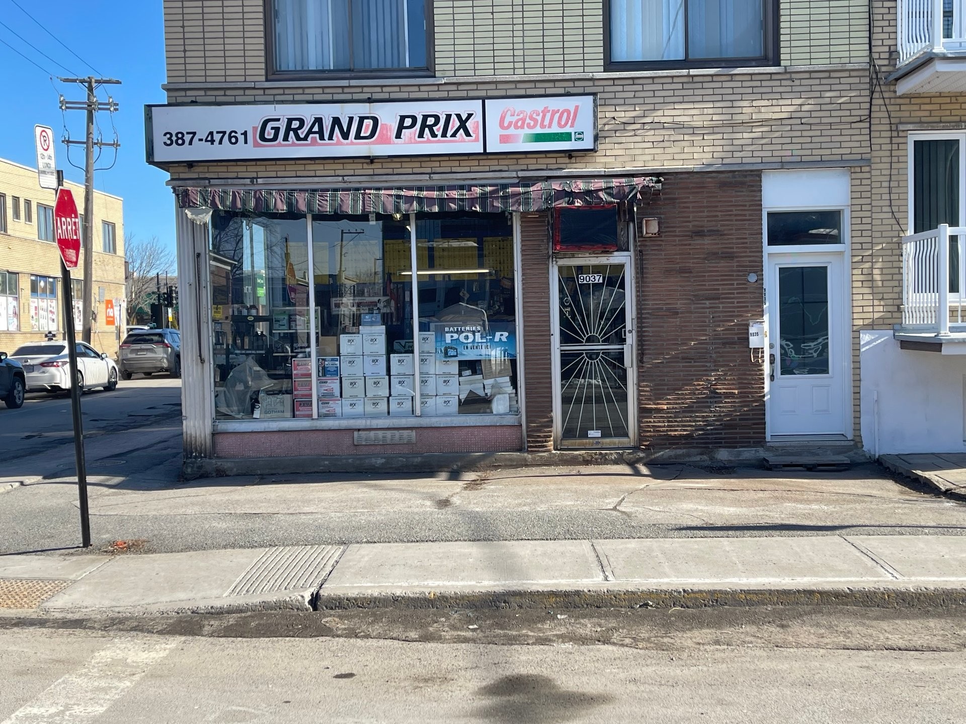 









9037


10e Avenue

,
Montréal (Villeray/Saint-Michel/Parc-Extension),




QC
H1Z3C3

