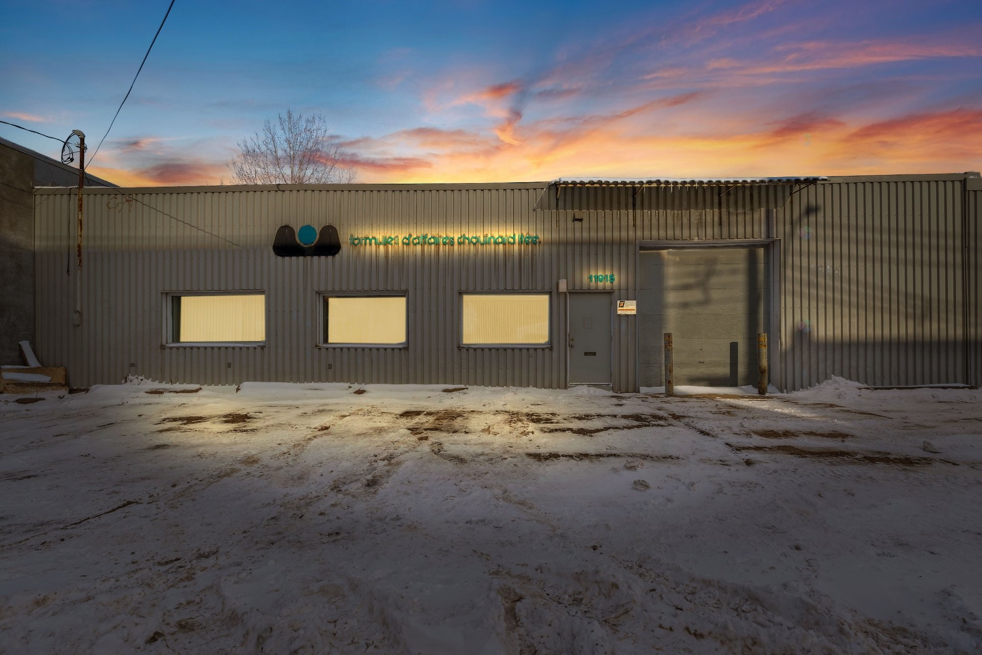 









11905

 - 11915


Av. Bellevois

,
Montréal (Montréal-Nord),




QC
H1H3G2

