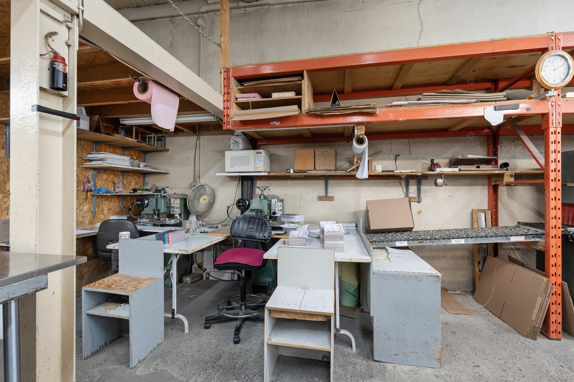 









11905

 - 11915


Av. Bellevois

,
Montréal (Montréal-Nord),




QC
H1H3G2

