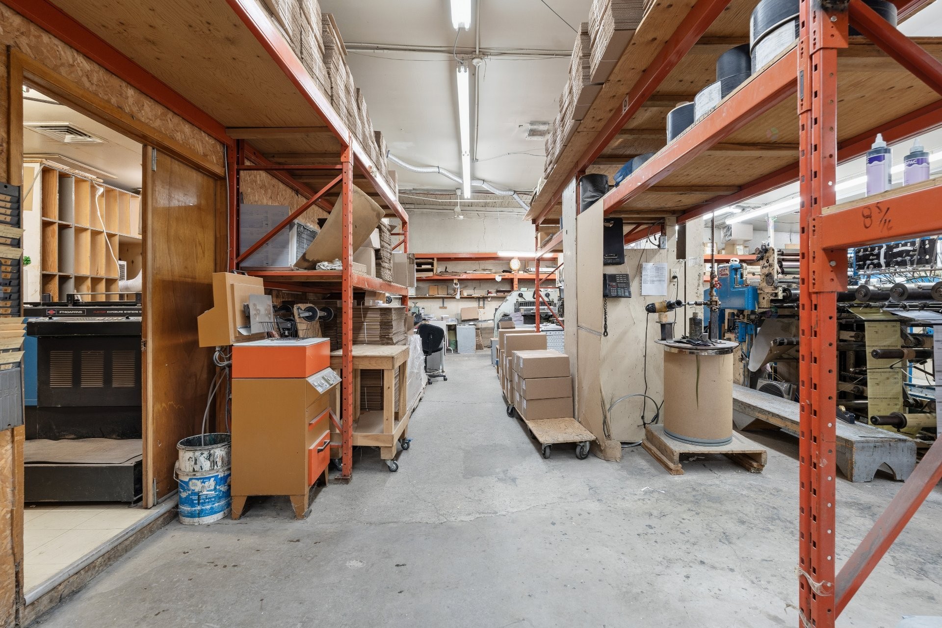 









11905

 - 11915


Av. Bellevois

,
Montréal (Montréal-Nord),




QC
H1H3G2

